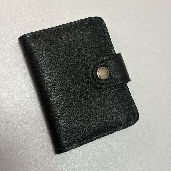 Portland Leather Black Pebbled Mini Bi-Fold Wallet - Picture 4 of 6